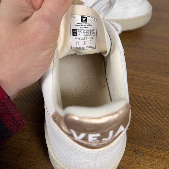 Veja ShoesWomens 8 White Gold  V-10 Low Top Lace Up Casual Sneakers - Picture 10 of 10